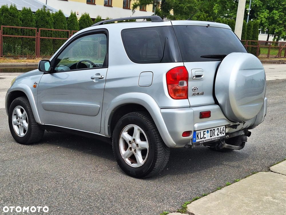 Toyota RAV4 D-4D 4x4 - 3