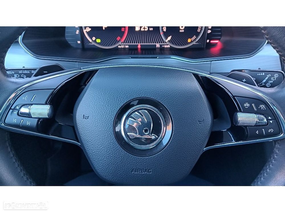 Skoda Superb Break 2.0 TDI Ambition DSG - 23