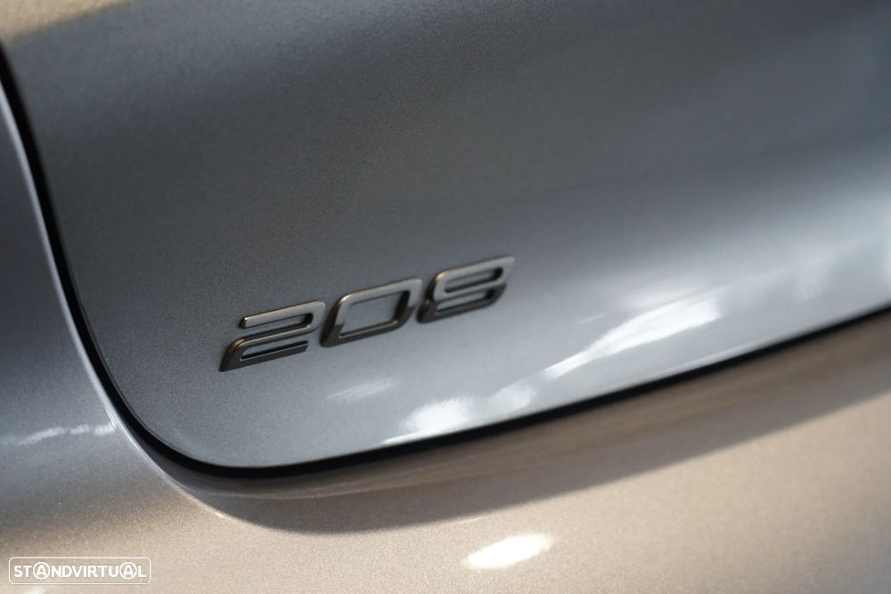Peugeot 208 - 43