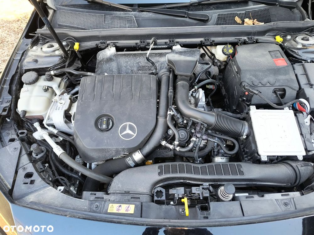 Mercedes-Benz Klasa A 180 Progressive 7G-DCT - 11