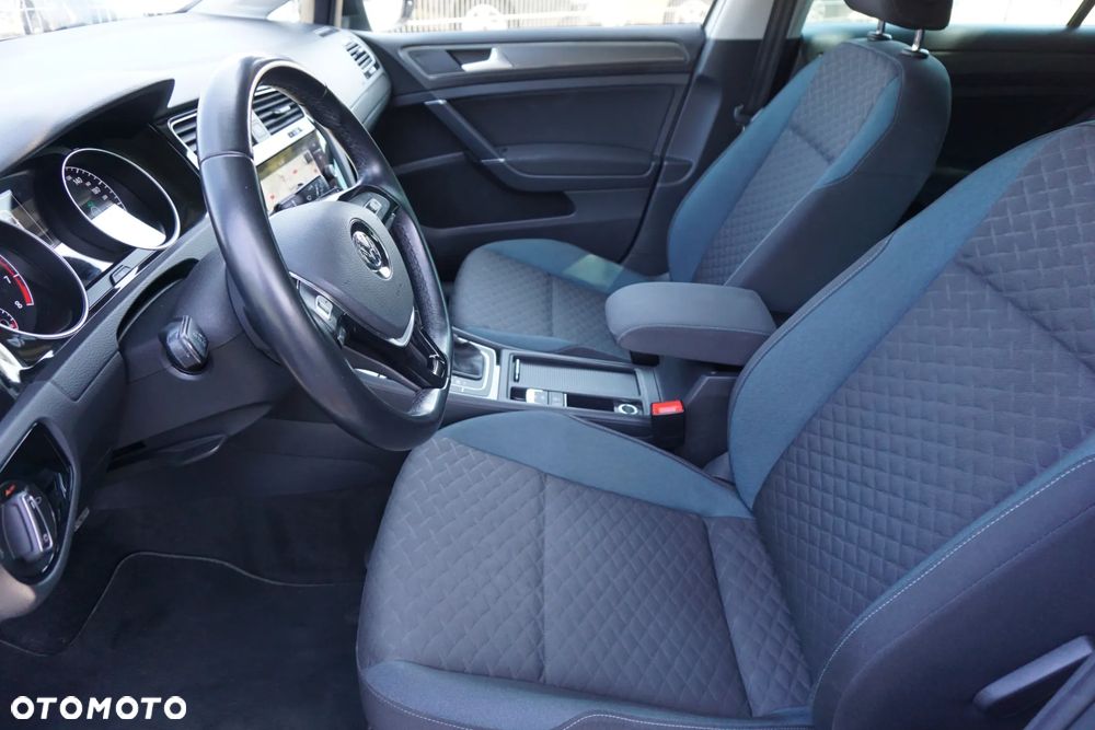 Volkswagen Golf 1.5 TSI ACT OPF DSG IQ.DRIVE - 9
