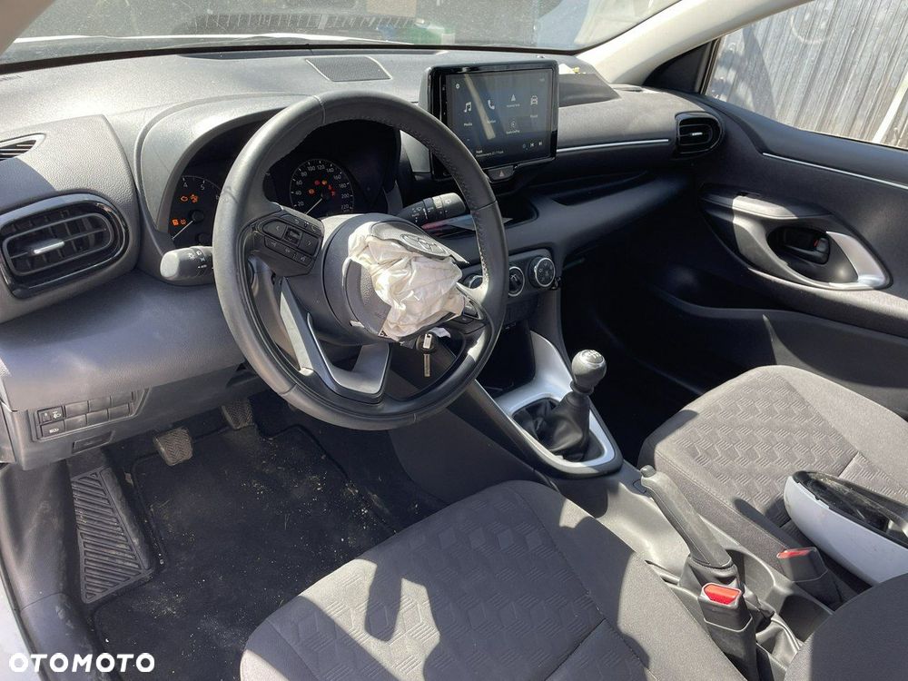 Toyota Yaris - 4