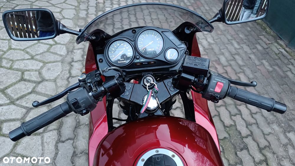 Kawasaki GPZ - 10