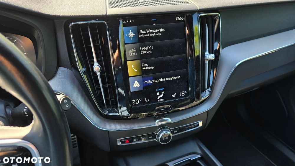 Volvo XC 60 B4 D AWD R-Design - 5