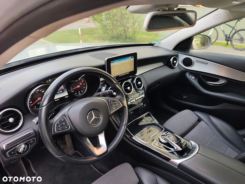 Mercedes-Benz Klasa C 200 7G-TRONIC Avantgarde - 25