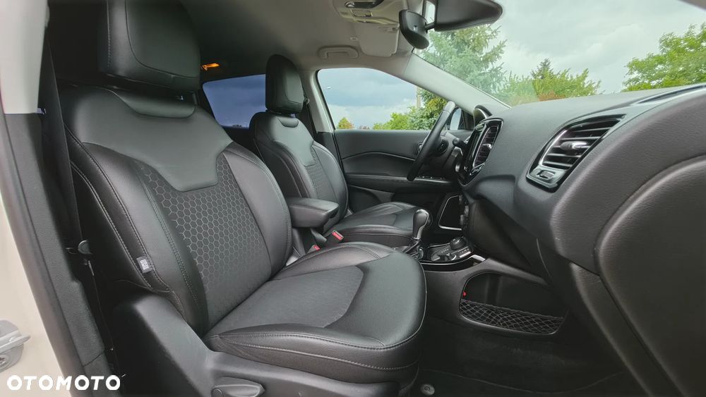 Jeep Compass 2.0 MJD Night Eagle 4WD S&S - 24