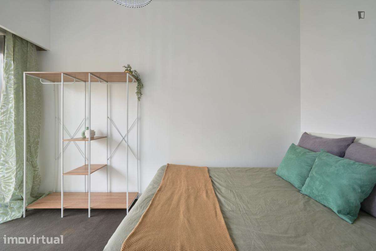 Quarto - localizado em Lisbon - Grande imagem: 4/42