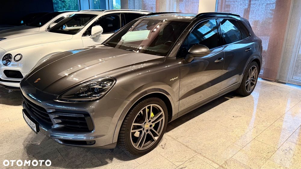 Porsche Cayenne Platinum Edition