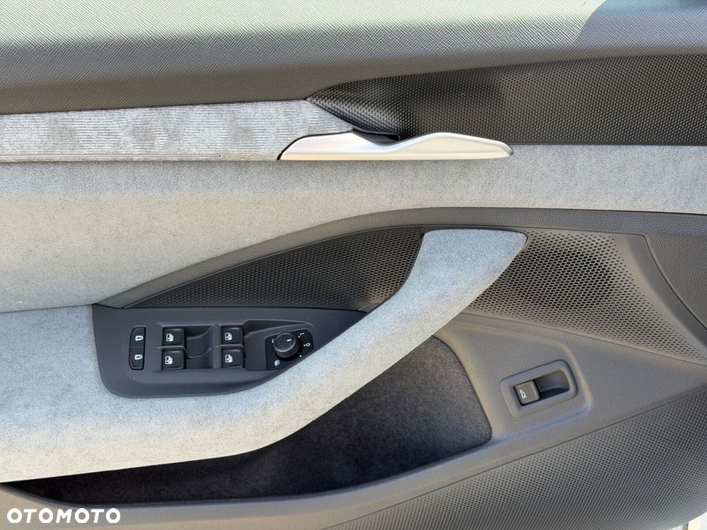 Skoda Superb 1.5 TSI mHEV Drive DSG - 11