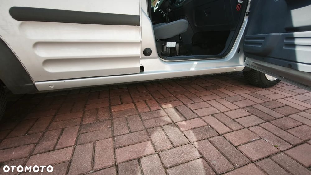 Ford Connect - 25