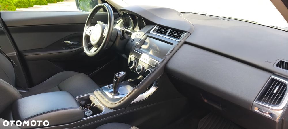 Jaguar E-Pace 2.0 i4D AWD - 9