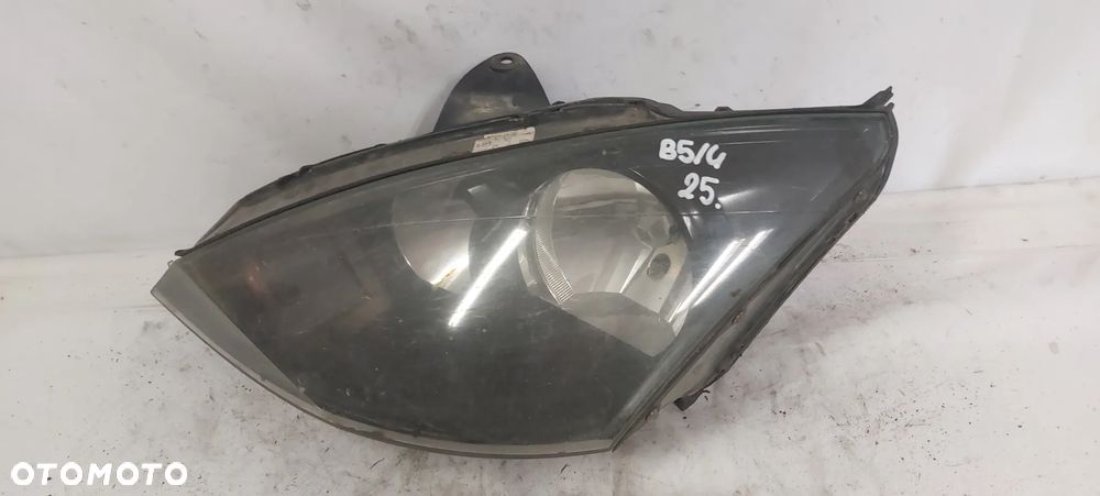 .  PRZOD PRZEDNIA LAMPA LEWA FORD FOCUS MK1 CIEMNA - 1