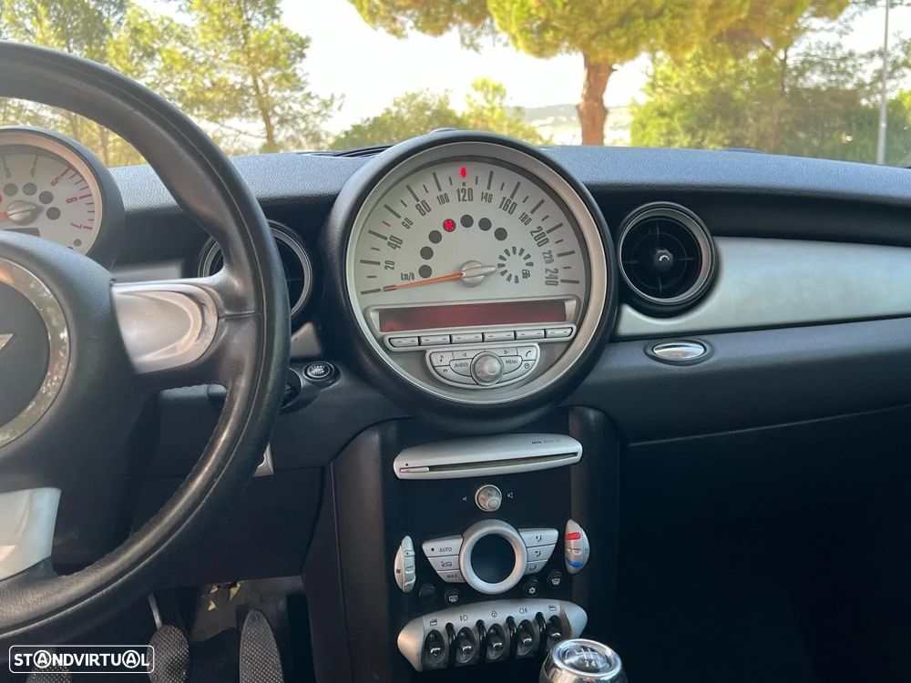 MINI 3 Portas Cooper D - 11