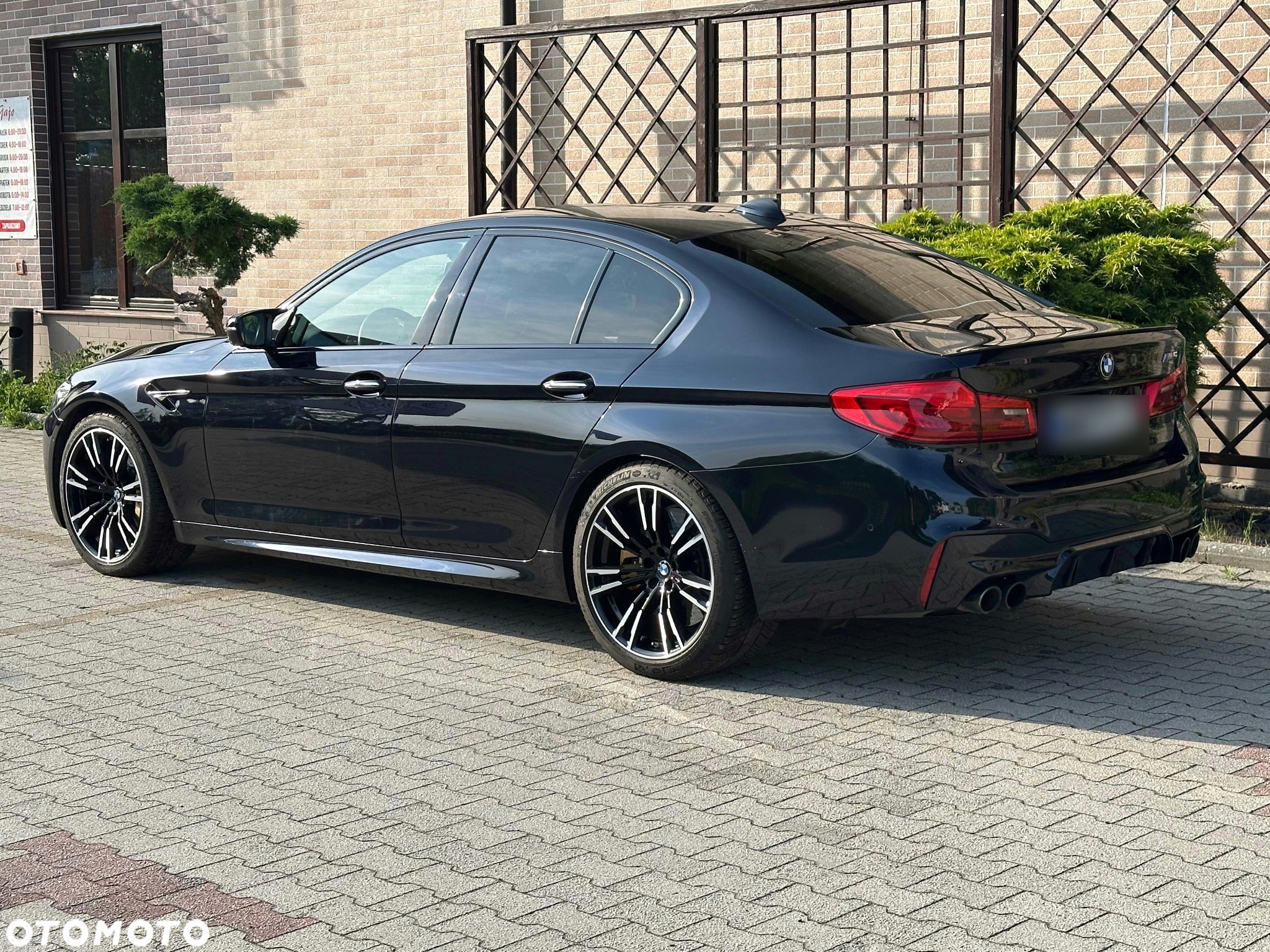 BMW M5 Standard - 2