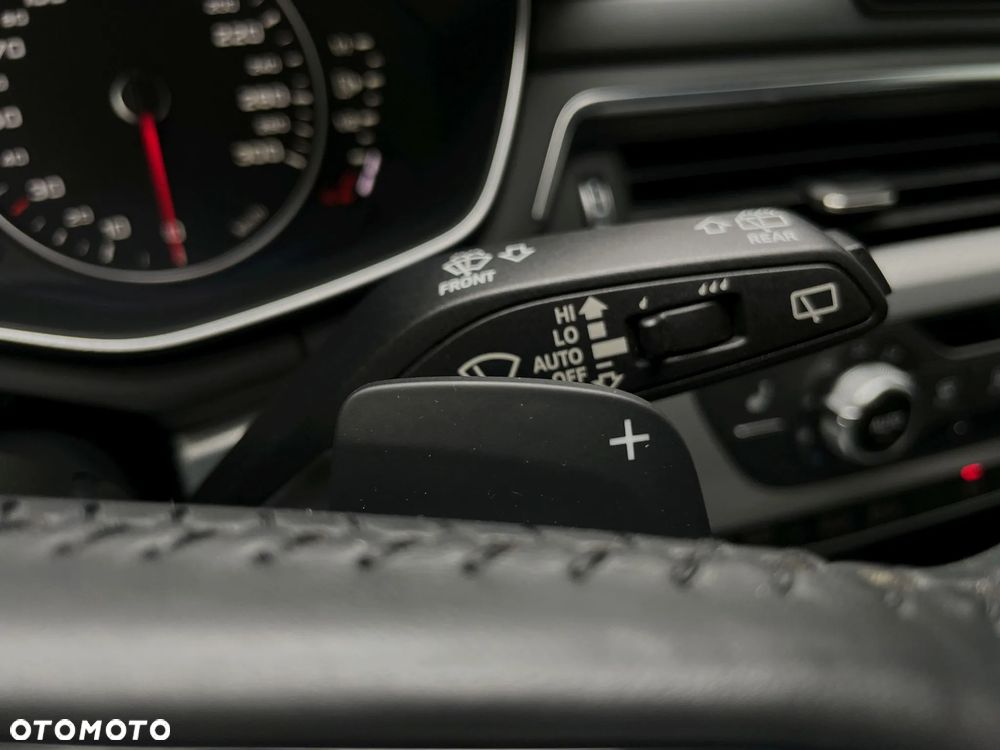 Audi A4 Avant 2.0 TFSI ultra S tronic - 24