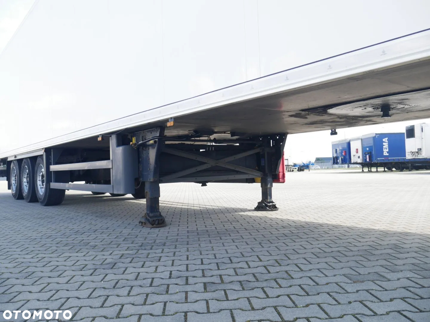 Schmitz Cargobull Chłodnia 60 / Doppelstock / Thermo King 300 / TIP 639985 - 10