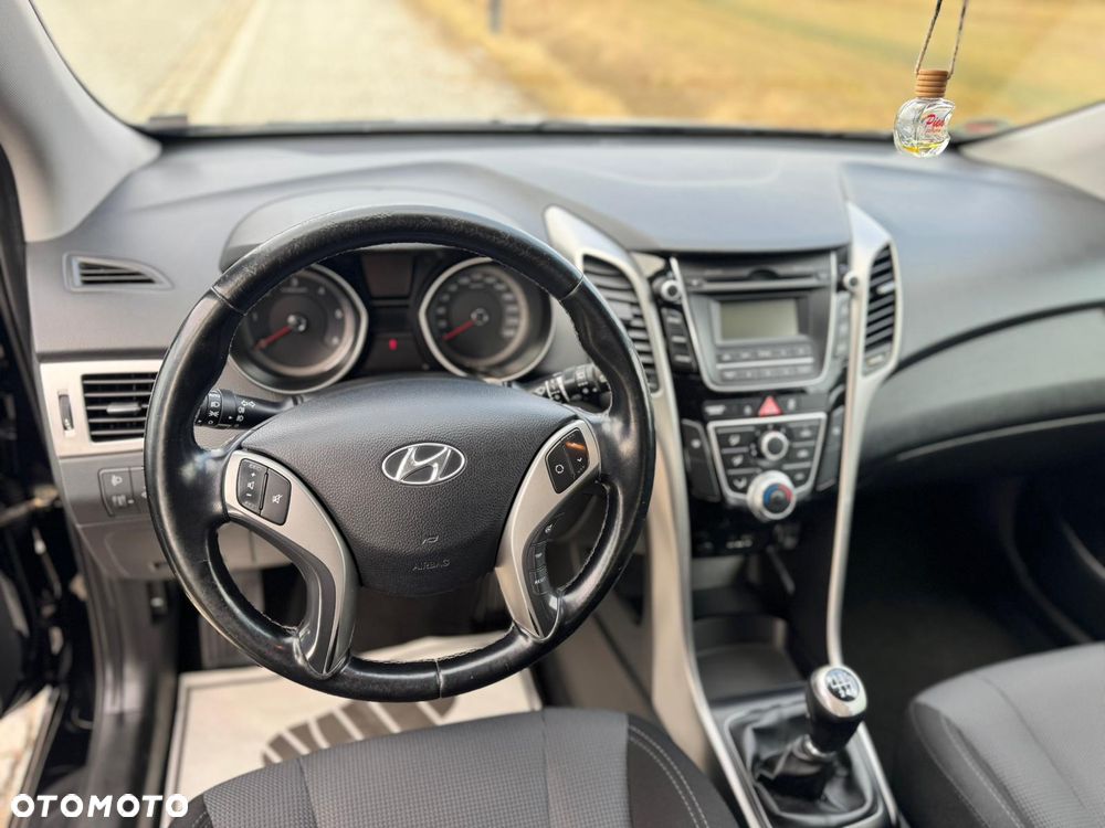 Hyundai i30 i30cw 1.4 CRDi Advantage - 9