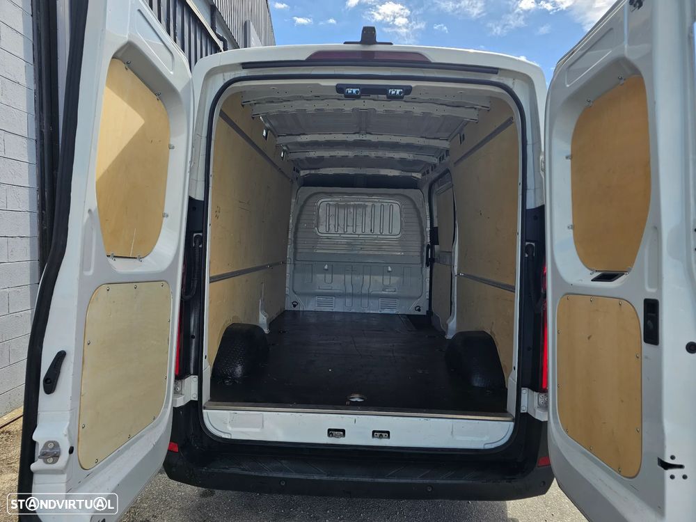 Maxus DELIVER 9 - 21