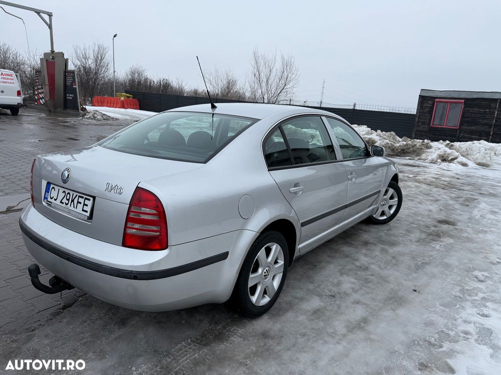 Skoda Superb 1,9 TDI Elegance - 3