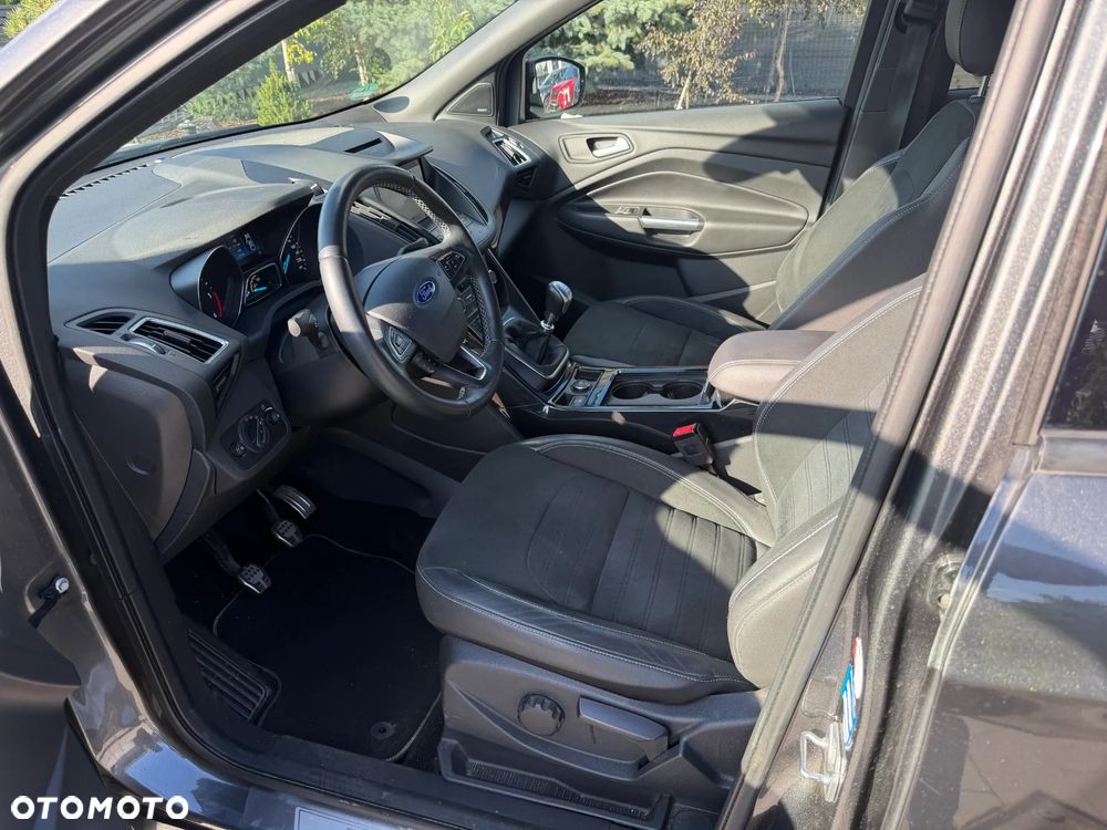 Ford Kuga 2.0 TDCi AWD ST-Line - 6