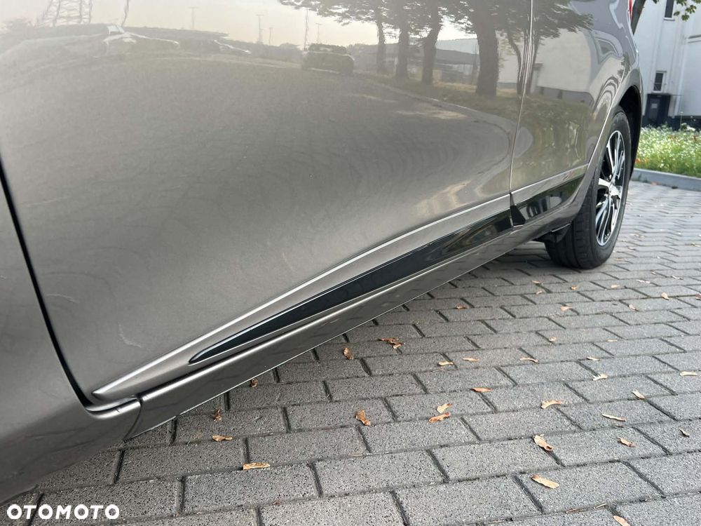 Toyota Yaris Hybrid 1.5 Selection Elegant - 6