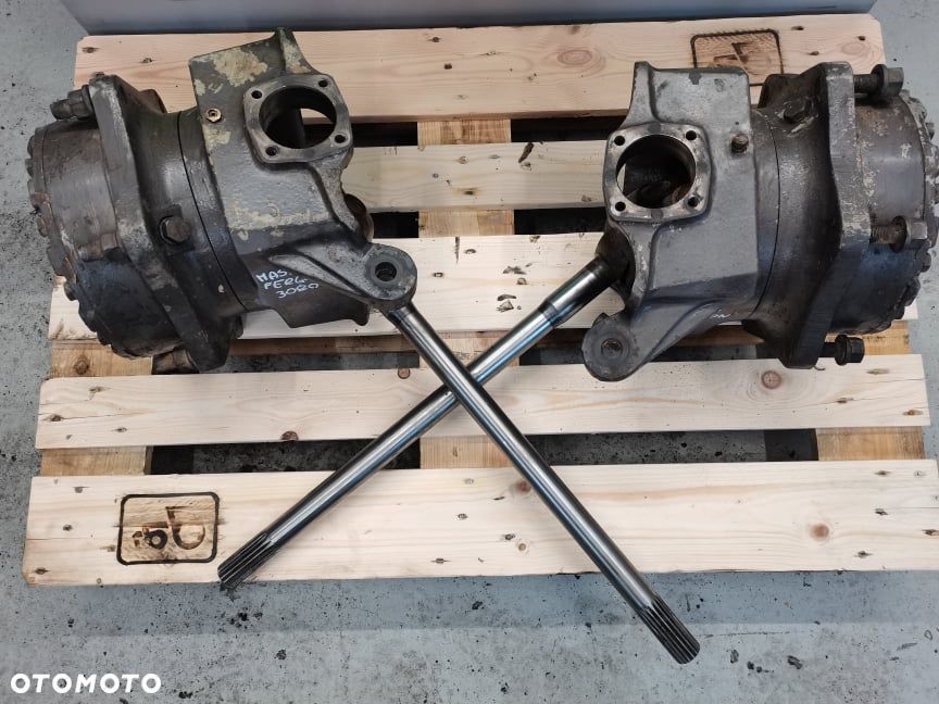 Massey Ferguson 3090 {Zwrotnica prawa} - 8