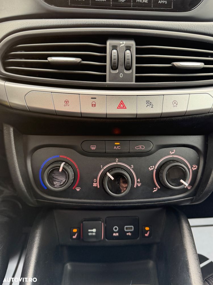 Fiat Tipo 1.4 T-Jet Business Line - 8