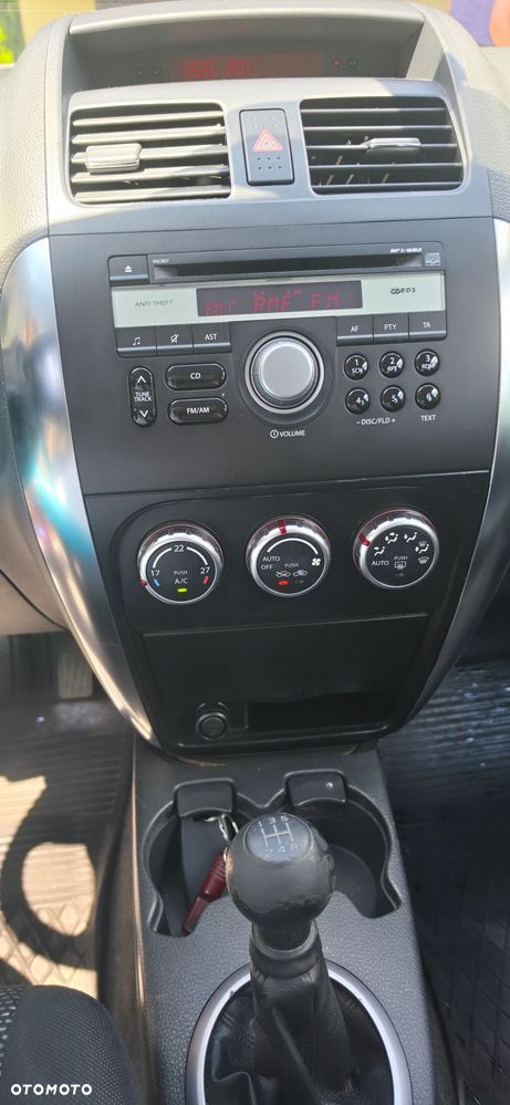 Suzuki SX4 1.6 VVT 4x2 Comfort Dance - 9