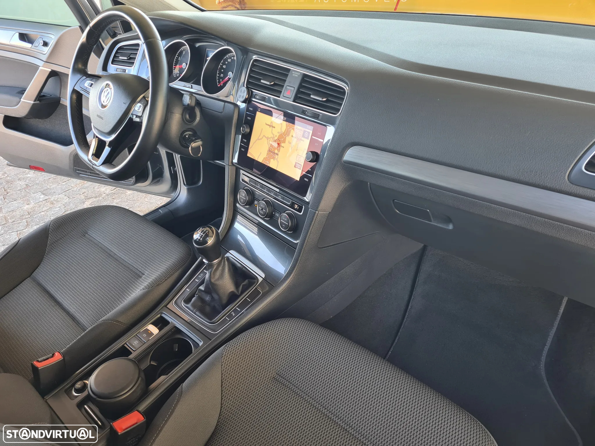 VW Golf Variant 1.0 TSI Confortline - 15