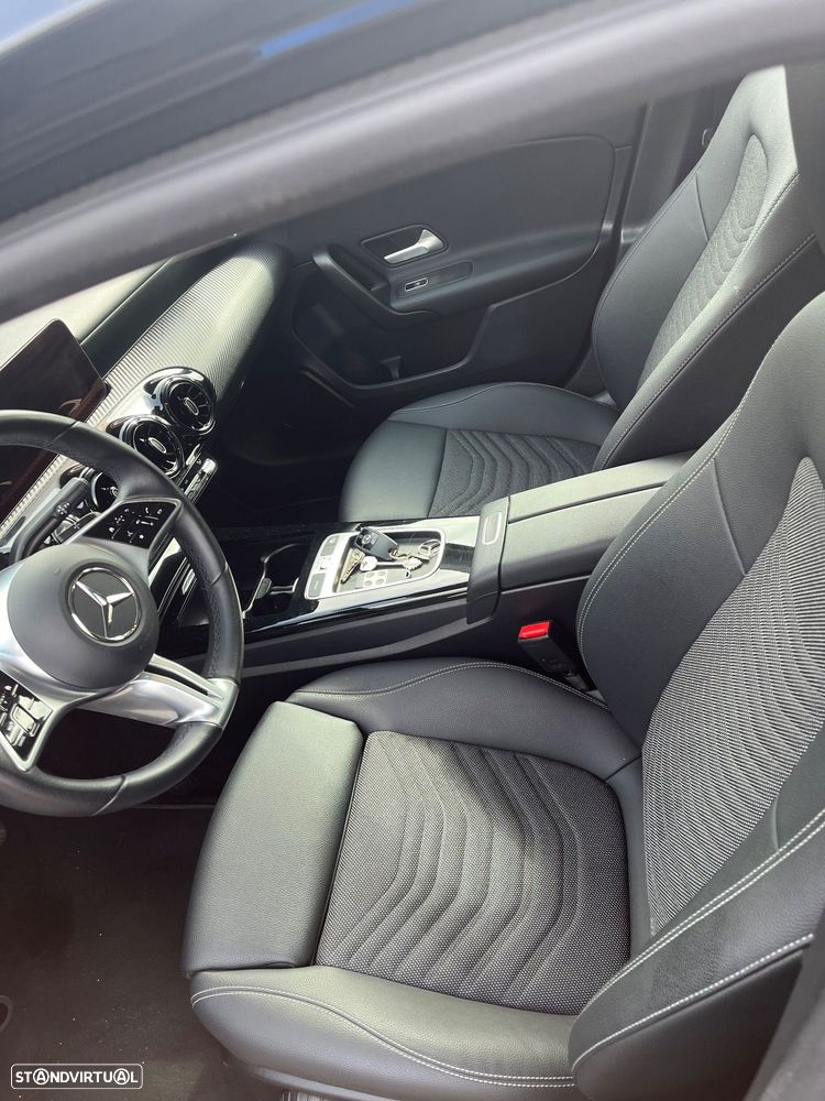 Mercedes-Benz A 200 Standard - 11