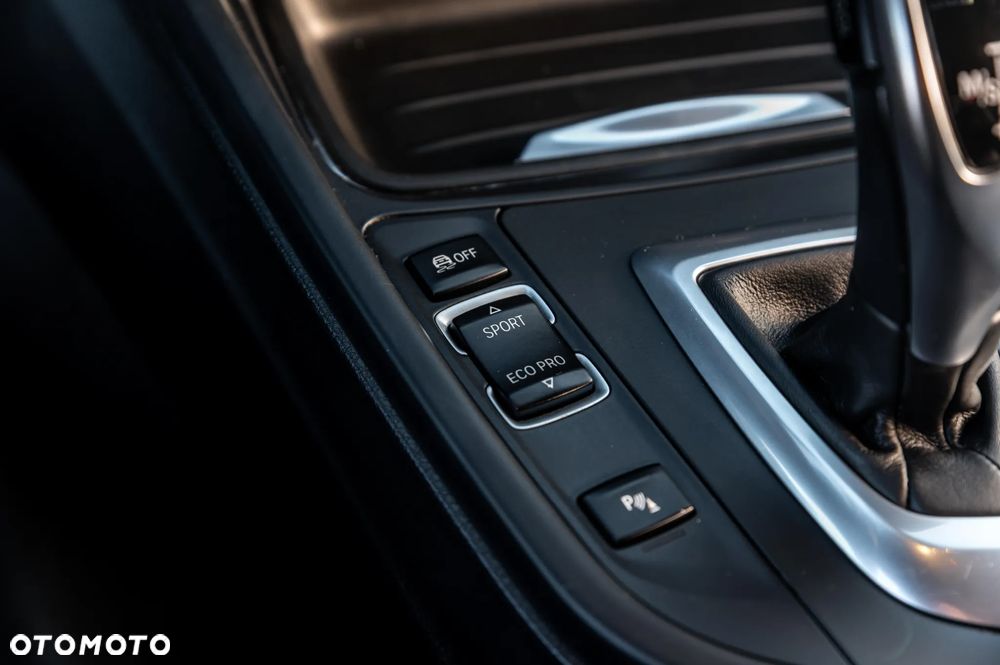 BMW Seria 4 428i Coupe Sport-Aut Luxury Line - 26