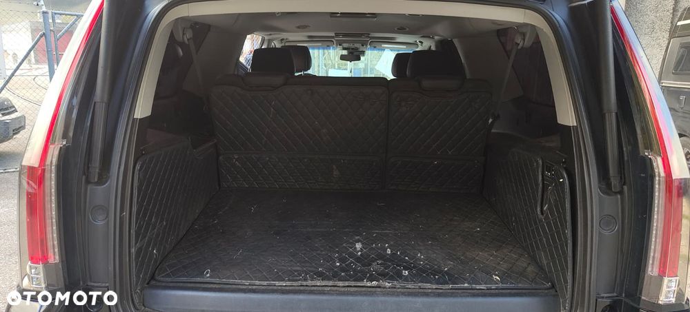 Cadillac Escalade ESV 6.2 V8 AWD AT Premium - 14