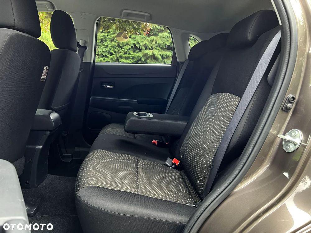 Mitsubishi ASX 1.6 Intense - 23