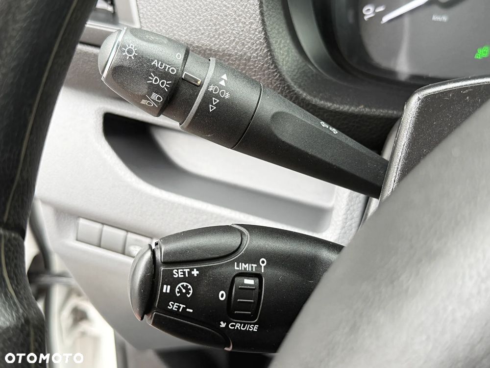 Opel Vivaro - 20