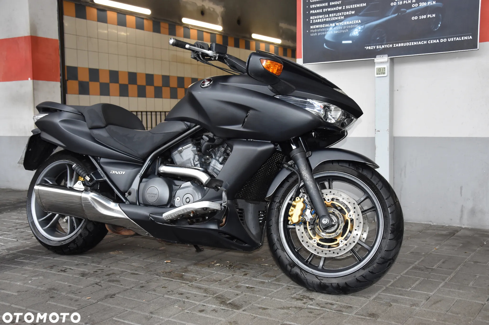 Honda DN-01 - 5