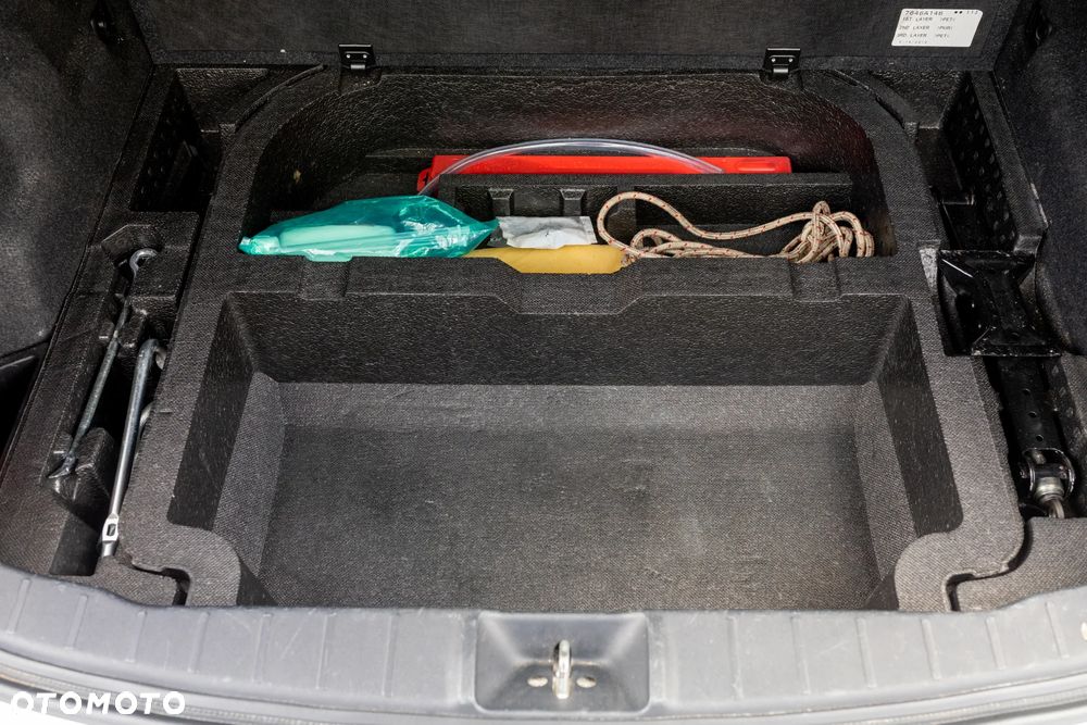 Mitsubishi ASX 1.8 DID Instyle 4WD AS&G - 37