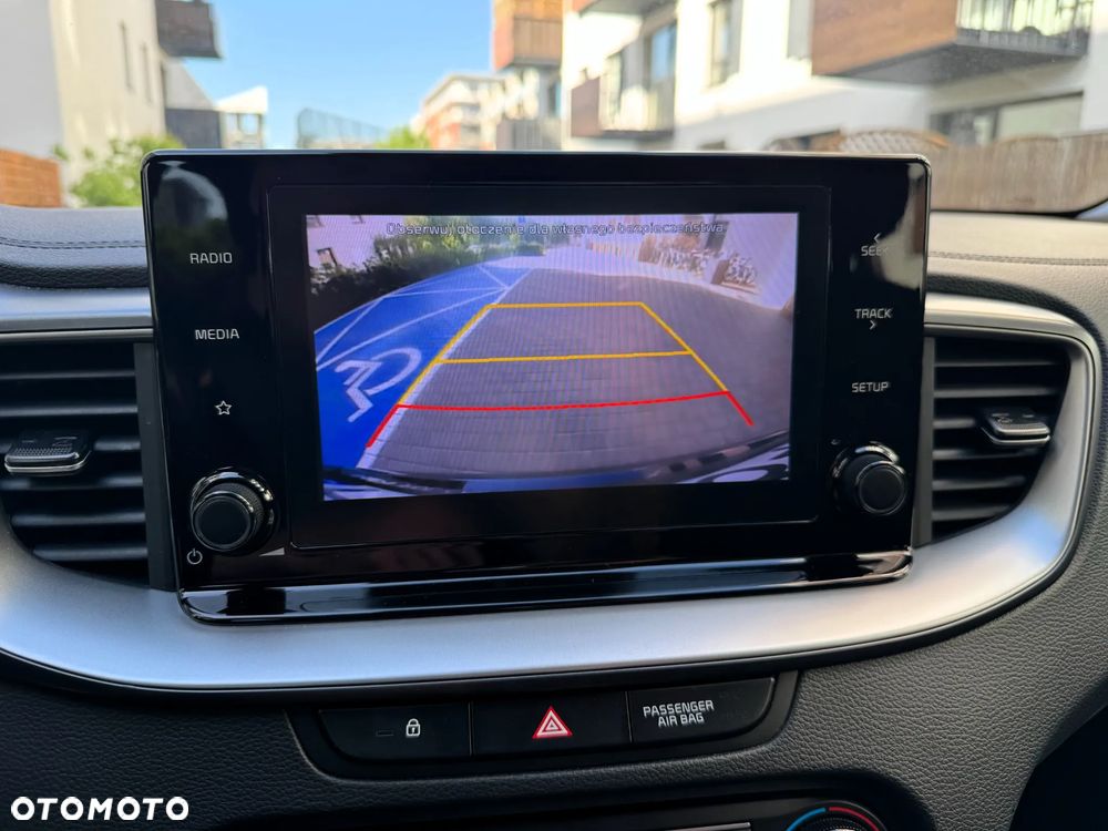 Kia XCeed 1.0 T-GDI M - 26