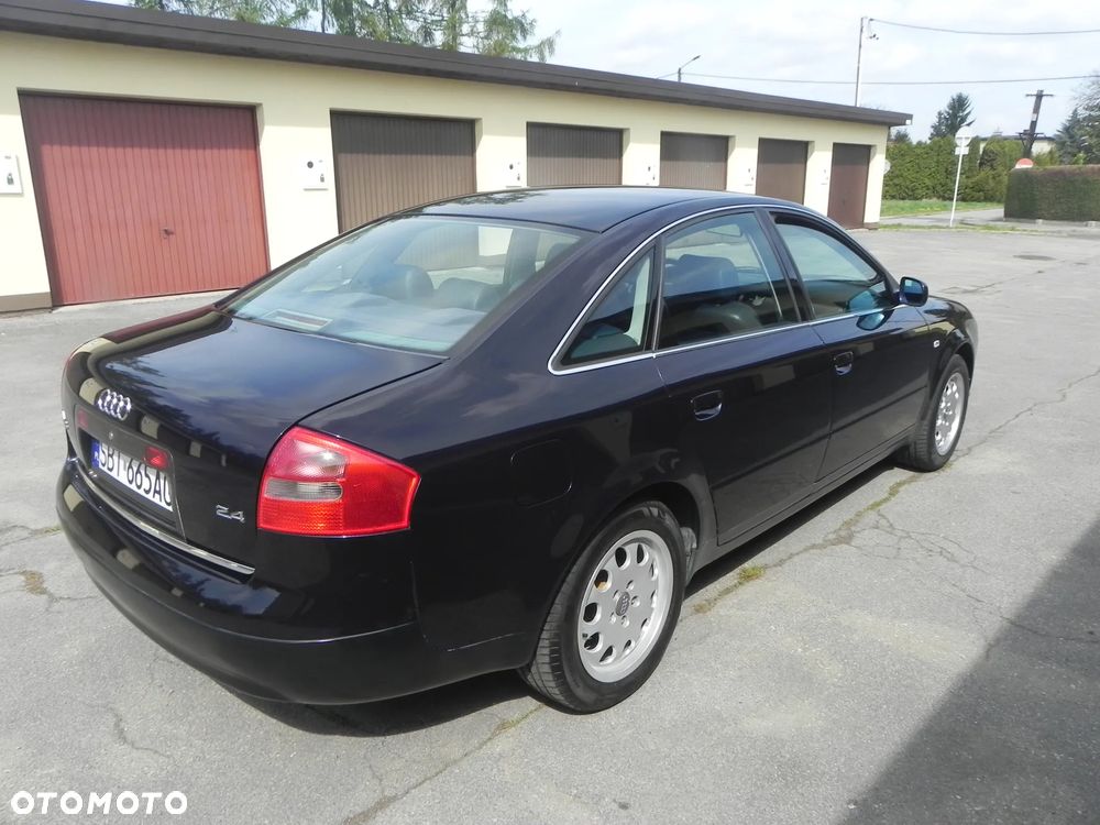 Audi A6 Limousine 2.4 - 3