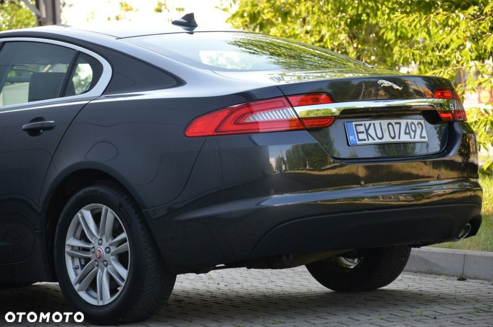 Jaguar XF - 7