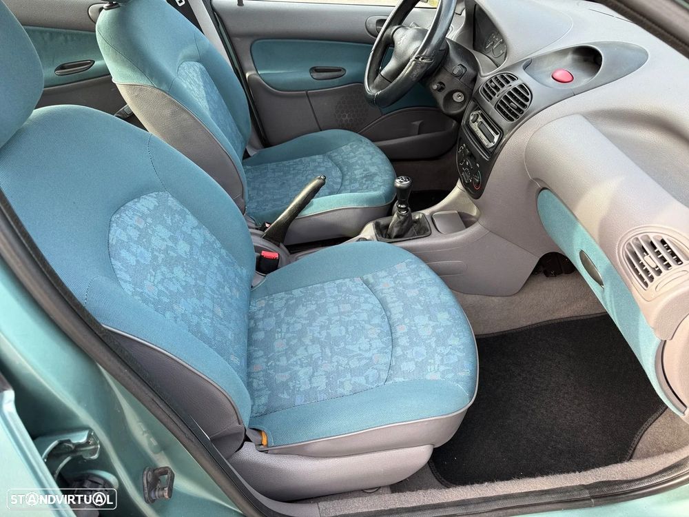 Peugeot 206 1.1 XT - 10