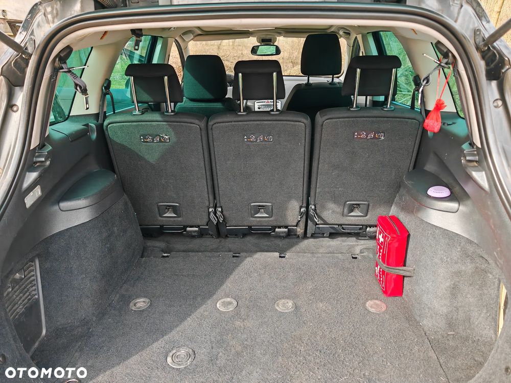 Peugeot 308 120 VTi Family - 11