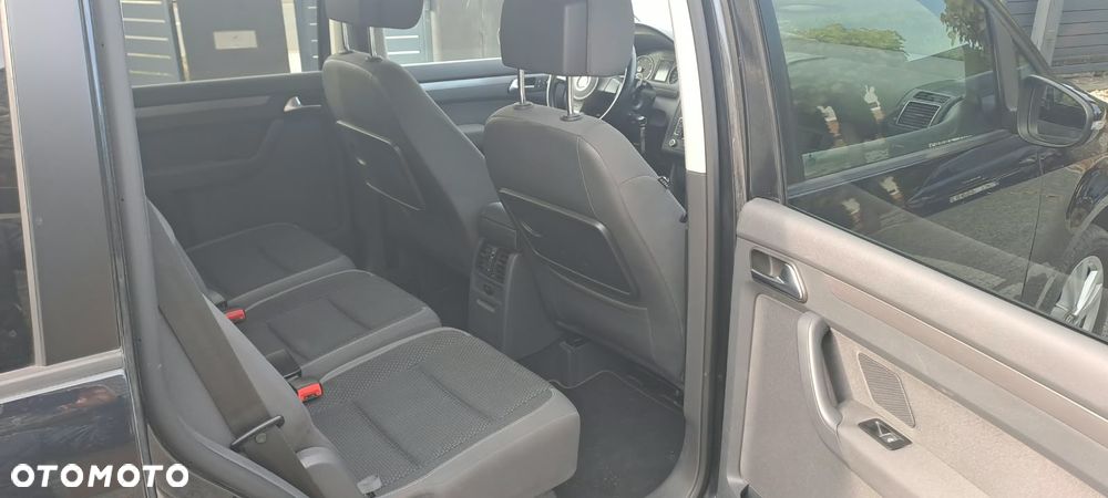 Volkswagen Touran 2013 photo 4