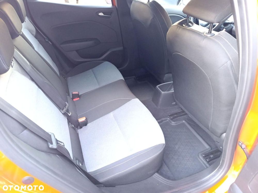 Renault Clio - 13