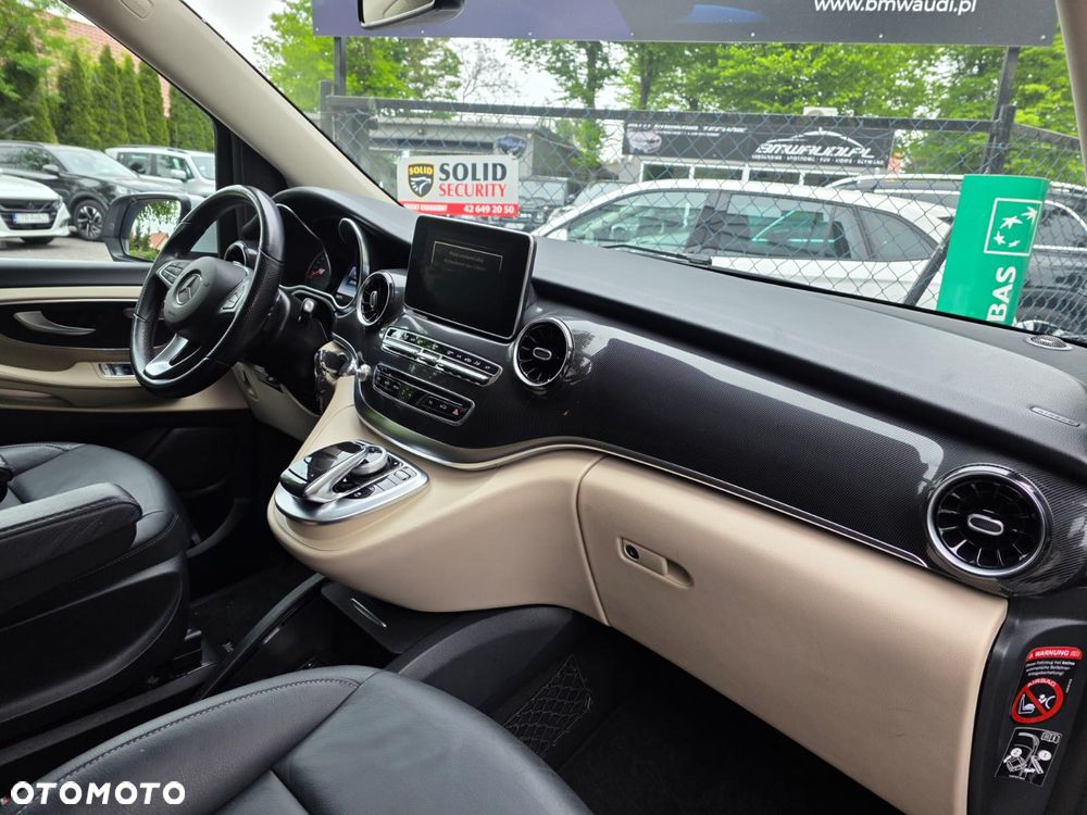 Mercedes-Benz Klasa V 300 d extralang 9G-TRONIC Edition 2020 - 24
