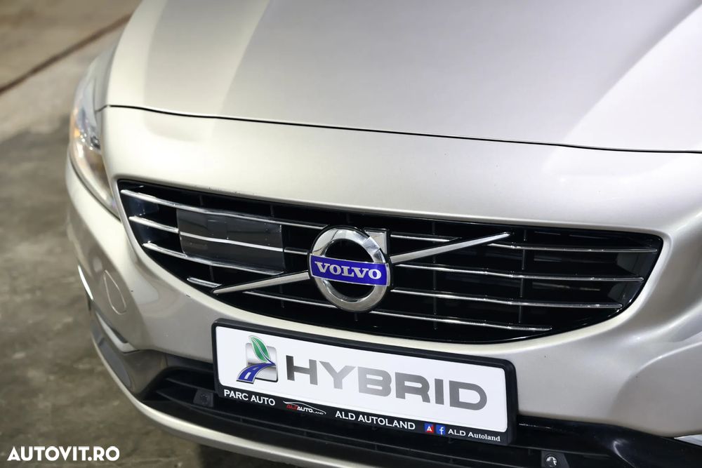 Volvo V60 D6 Plug-In-Hybrid AWD Geartronic Momentum - 27