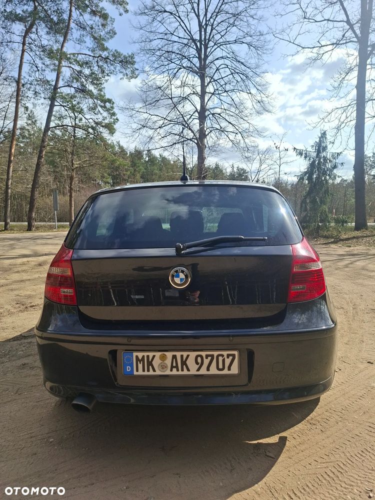 BMW Seria 1 120d DPF - 4