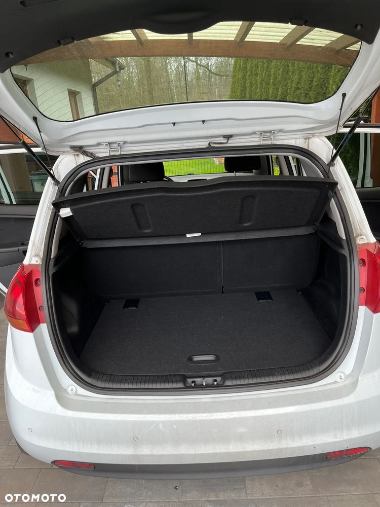 Kia Venga 1.6 XL - 5