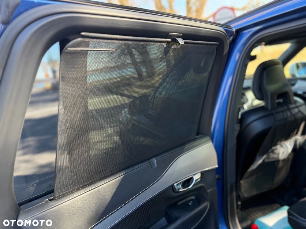 Volvo XC 90 D5 AWD Geartronic RDesign - 12