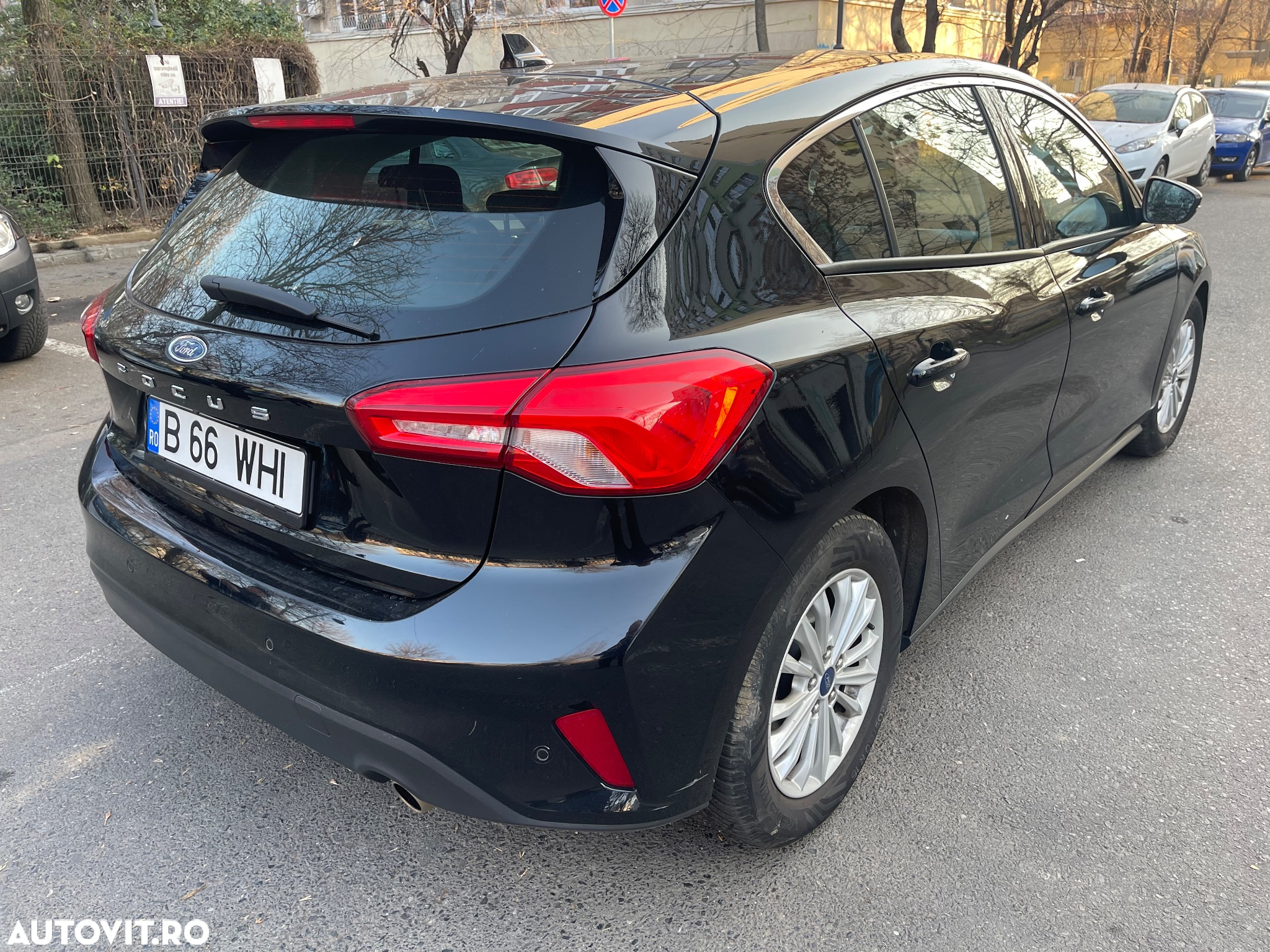 Ford Focus 1.0 EcoBoost Active - 3
