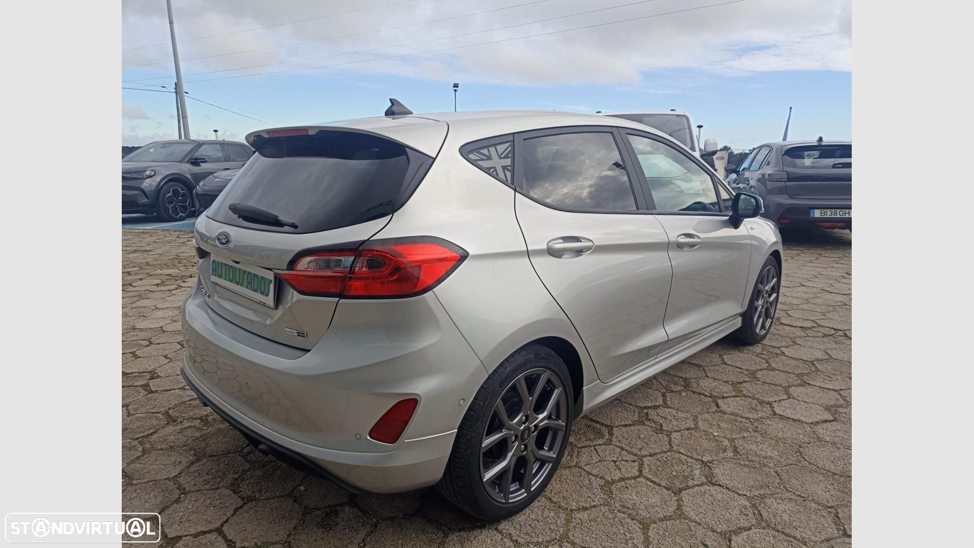 Ford Fiesta 1.0 EcoBoost MHEV ST-Line - 2